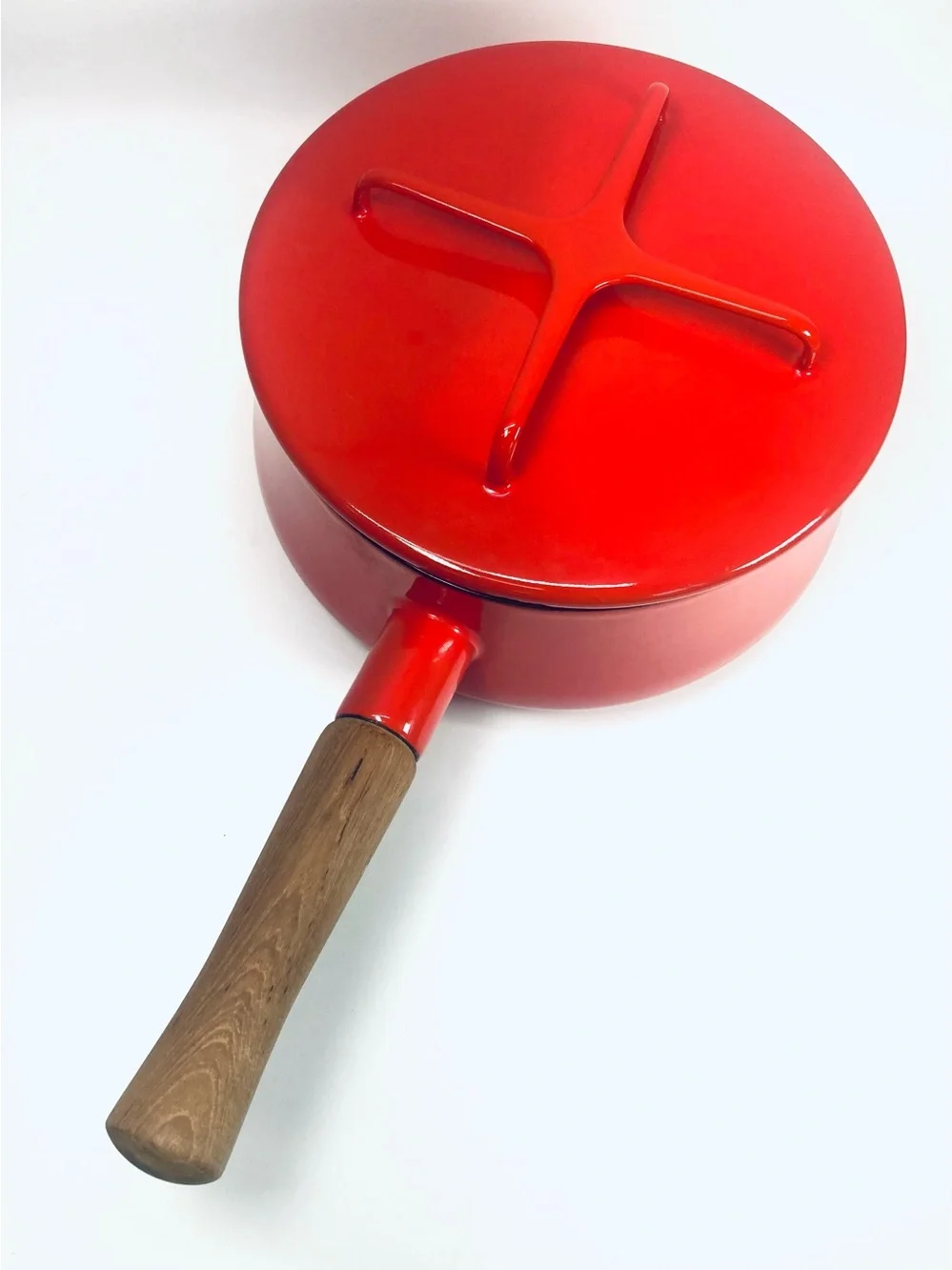 Dansk Kobenstyle Chili Red 2 Qt Metal Enamel Covered Saucepan Teak Handle 7x3.25